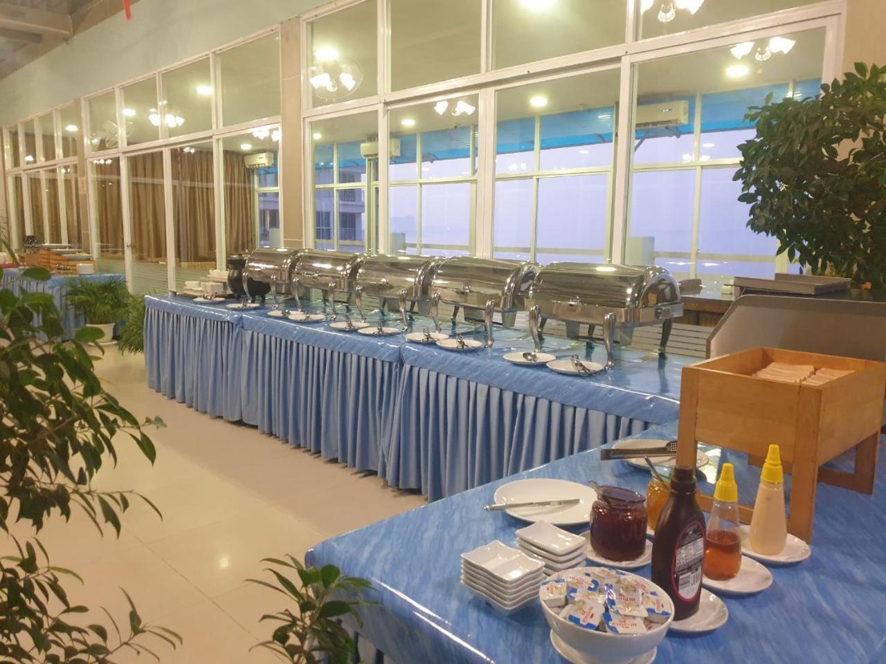 贵族酒店 西哈努克 外观 照片